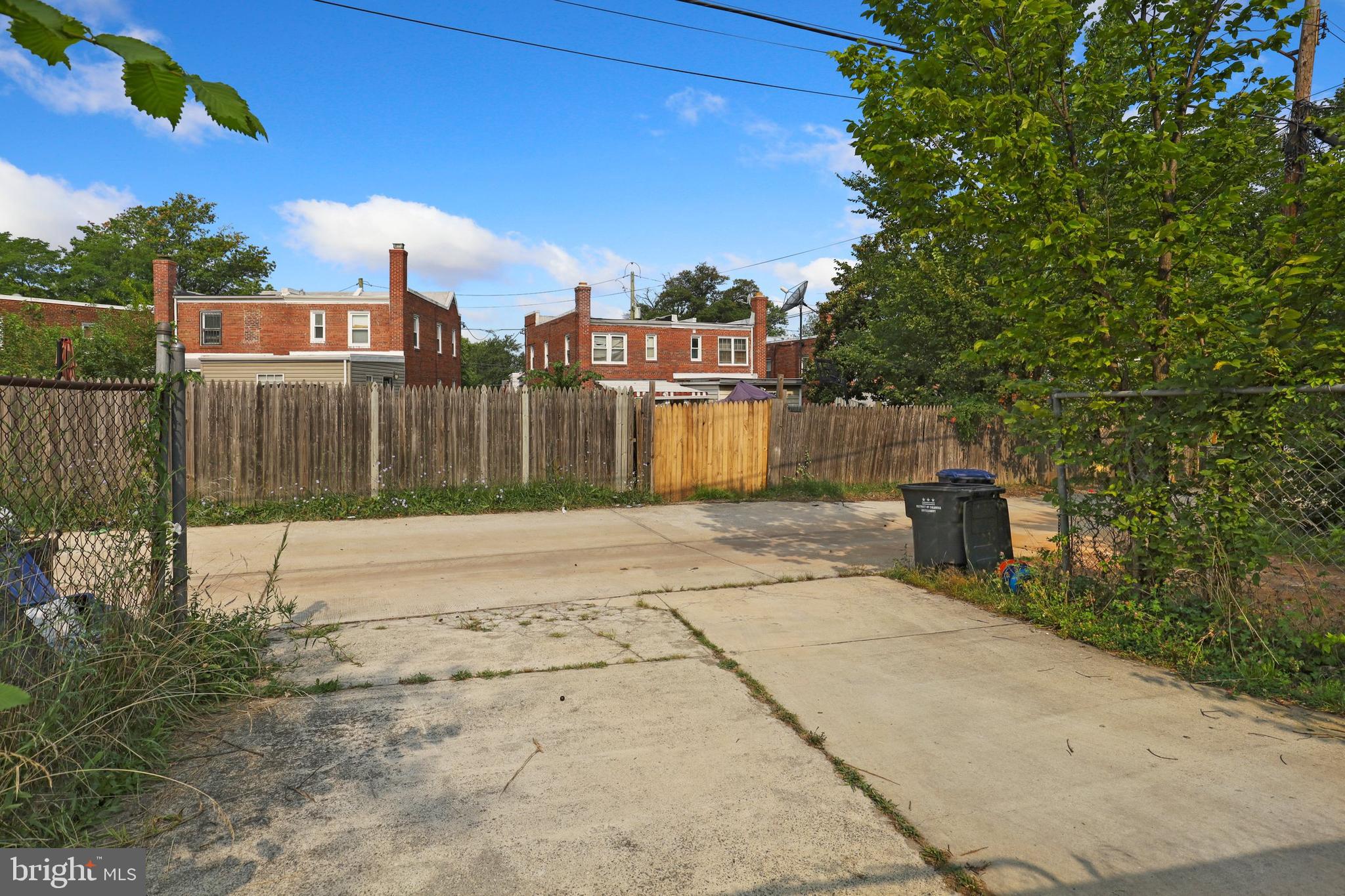 5039 Benning Road Southeast Washington, DC 20019 - Photo 25 of 30