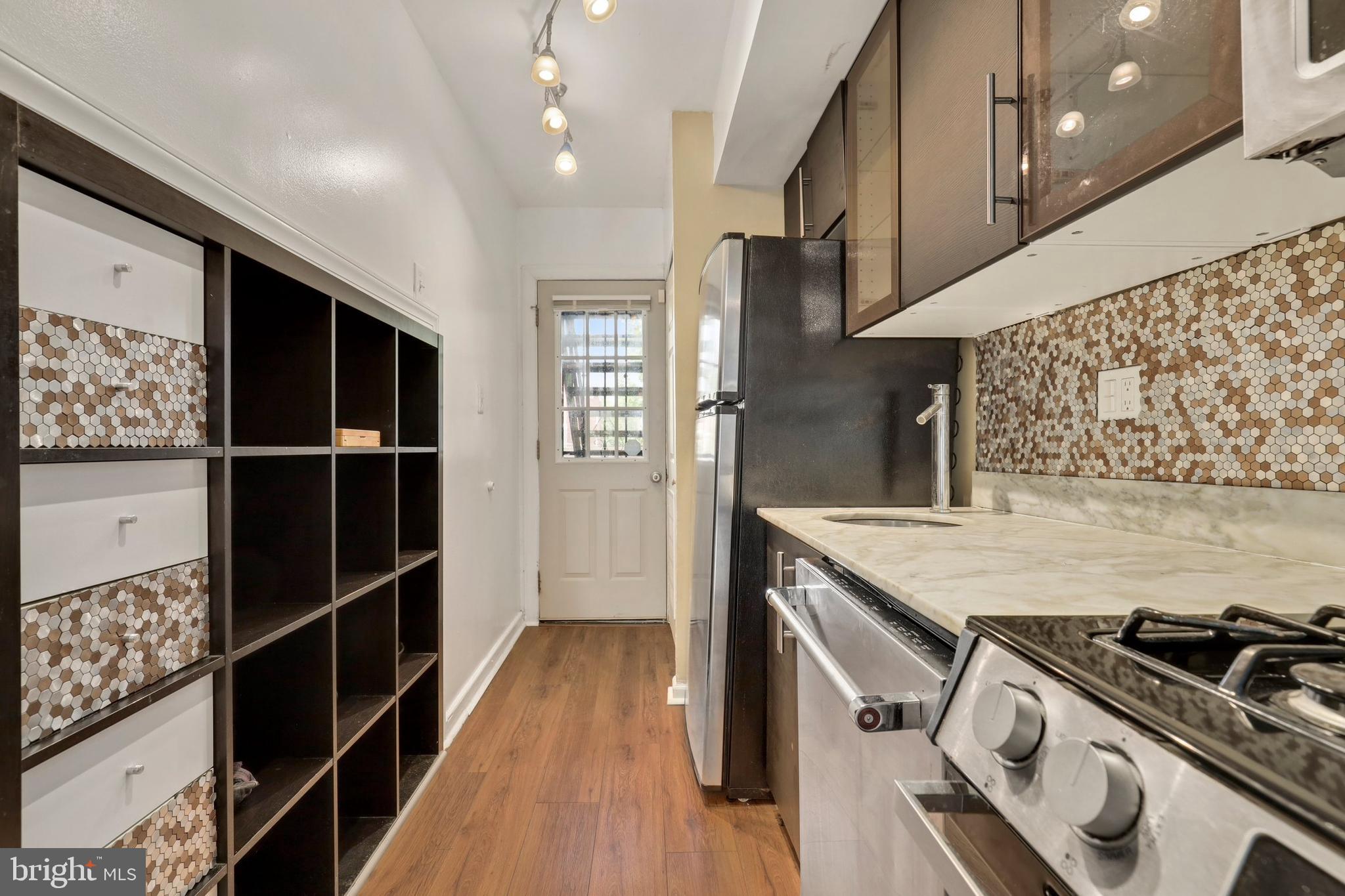 5039 Benning Road Southeast Washington, DC 20019 - Photo 9 of 30