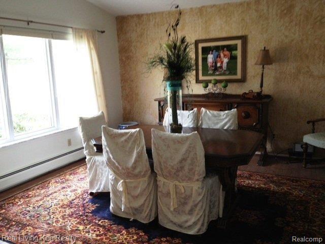2681 Glouchester Road Rochester, MI 48309 - Photo 3 of 22 Living room used as dining room