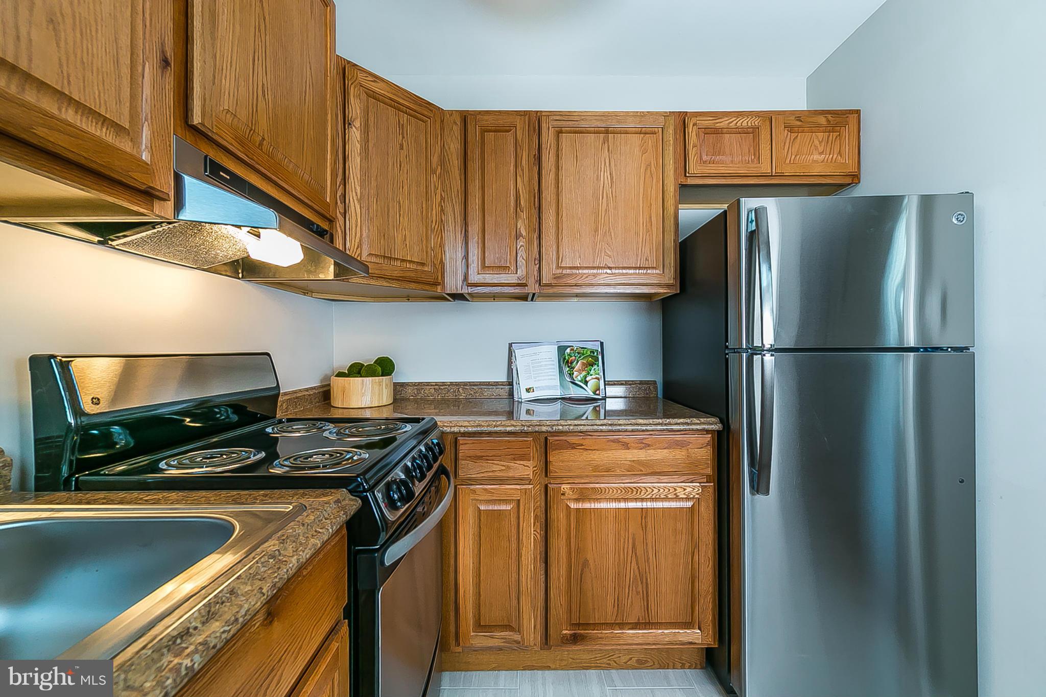 5723 Fisher Road Temple Hills, MD 20748 - Photo 8 of 30 Kitchen
