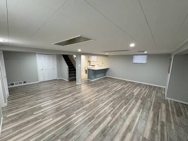 $3,200 | 9128 Birch Avenue, Morton Grove, IL 60053