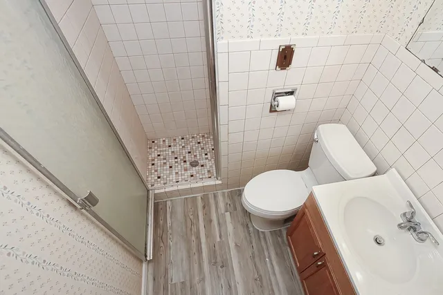 $3,200 | 9128 Birch Avenue, Morton Grove, IL 60053