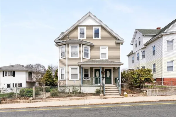 $695,000 | 52 John Street, Cumberland, RI 02864
