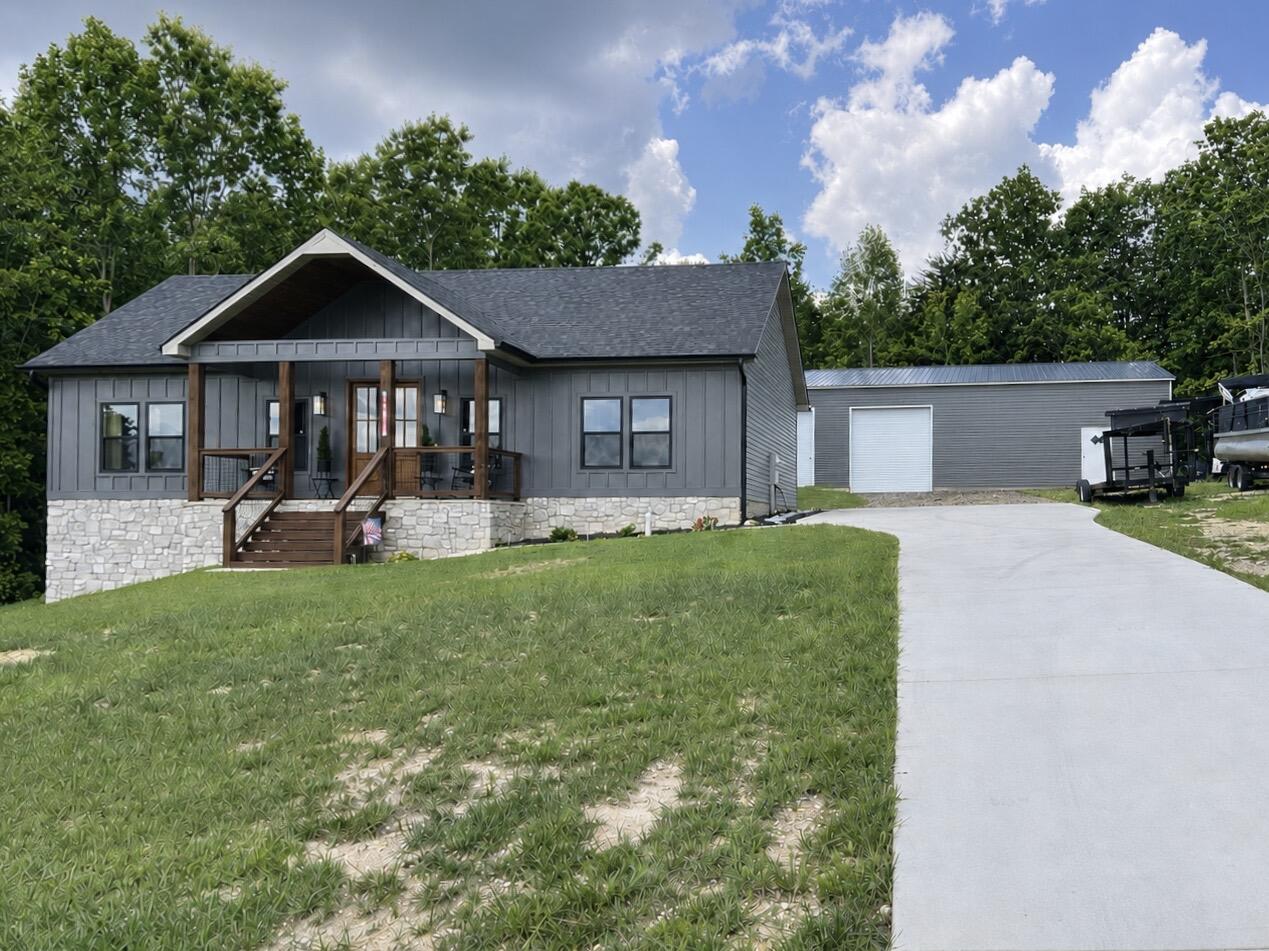 217 Peavine Way Rock Spring, GA 30739 - Photo 7 of 37 BAE90AA2-6D7F-4A42-9C33-1786782B0010