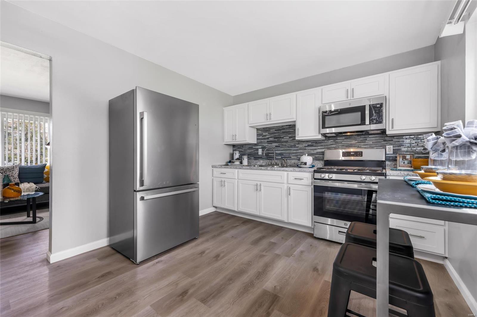 1906 Hudson Road St. Louis, MO 63136 - Photo 5 of 20 Gallery Image 5