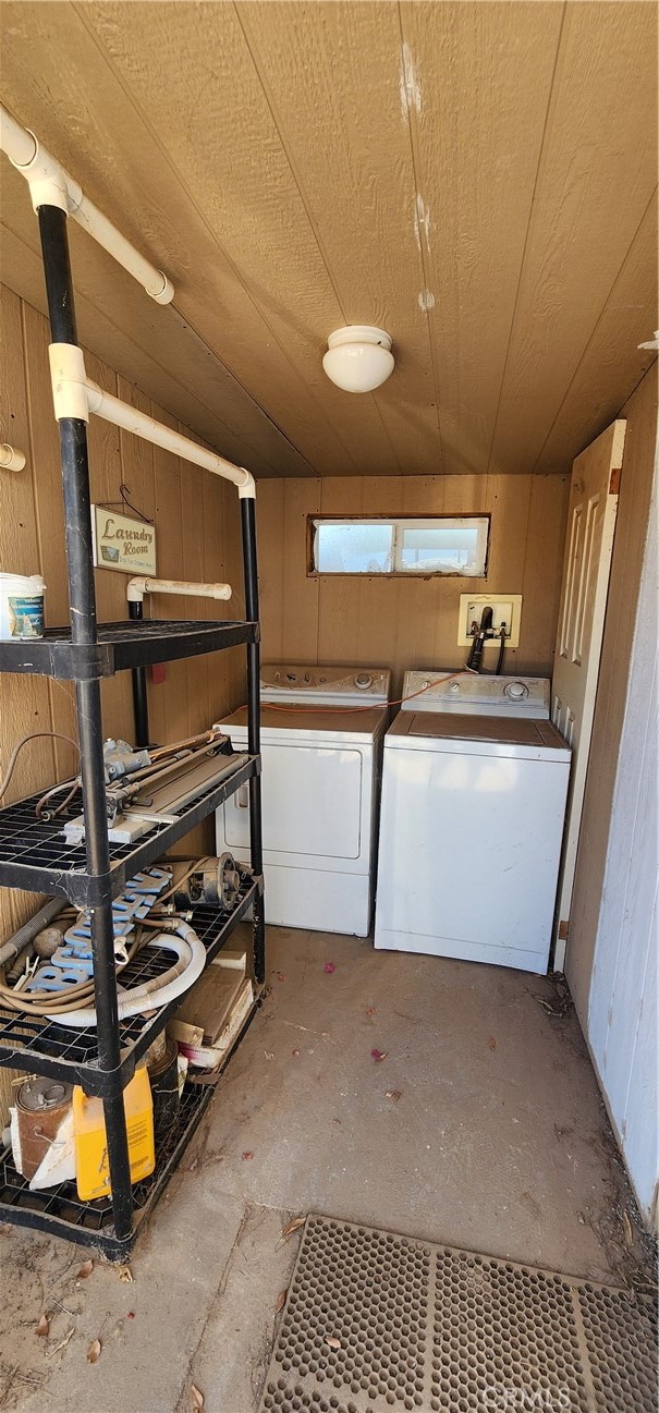 5120 Colorado River Road Blythe, CA 92225 - Photo 53 of 57 Casita laundry room