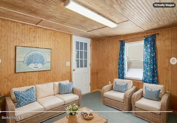 $348,000 | 162 Bull Hill Road, Lanesborough, MA 01237