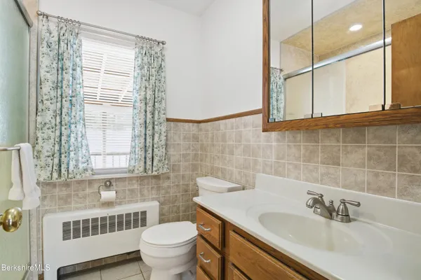 $348,000 | 162 Bull Hill Road, Lanesborough, MA 01237
