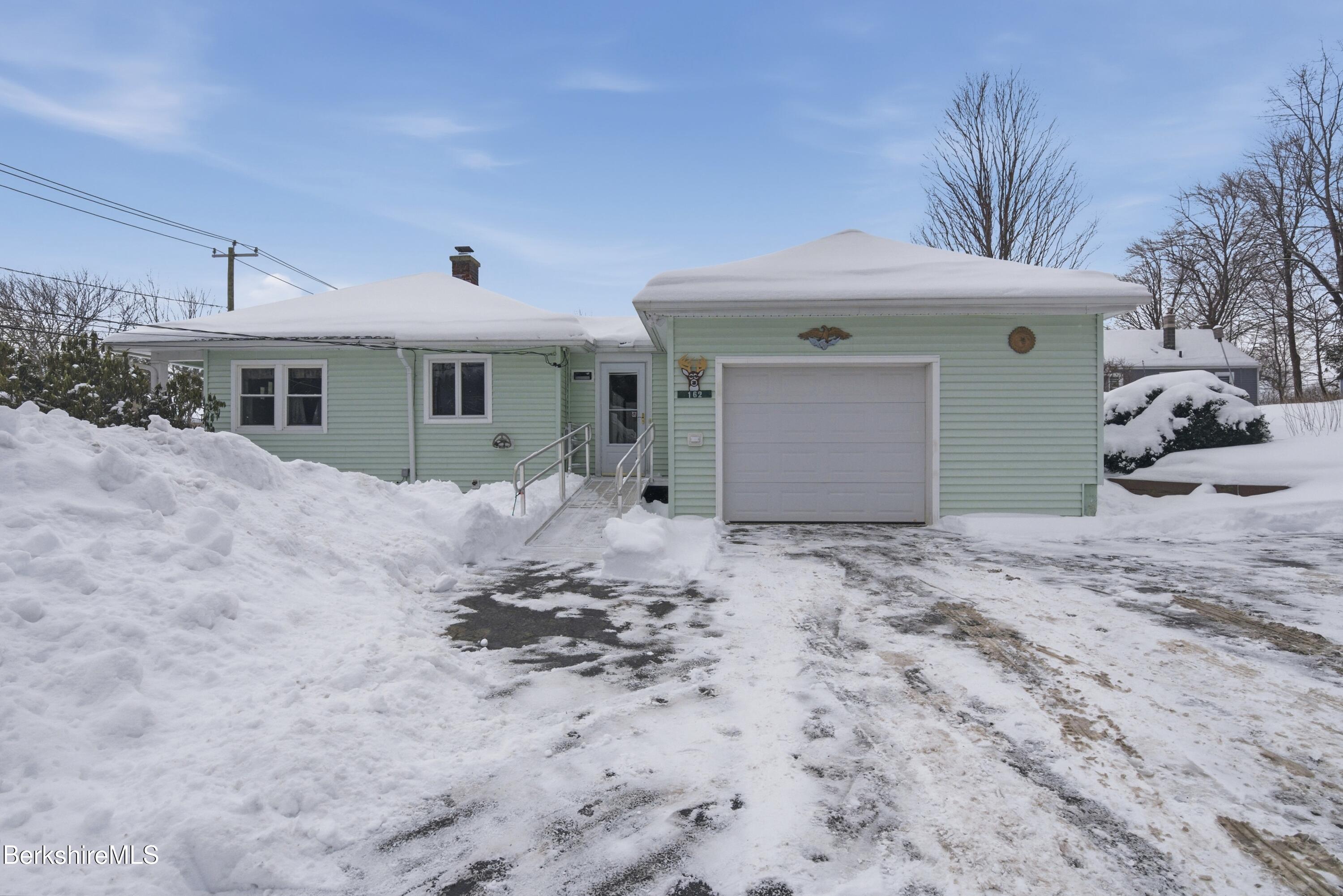 162 Bull Hill Road Lanesborough, MA 01237 - Photo 3 of 30 JAN04804