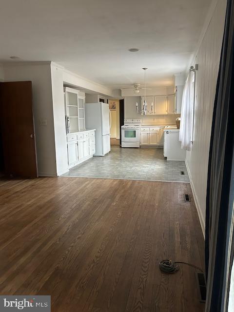 529 Ridge Road Annapolis, MD 21401 - Photo 21 of 31 Gallery Image 21