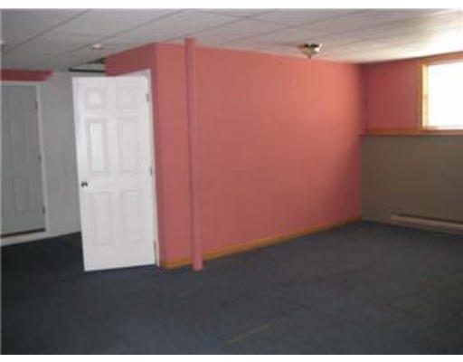 22 Wayside Road Worcester, MA 01605 - Photo 6 of 8 Gallery Image 6