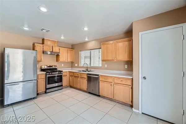 $2,500 | 3141 Diamond Crest Lane, Henderson, NV 89052