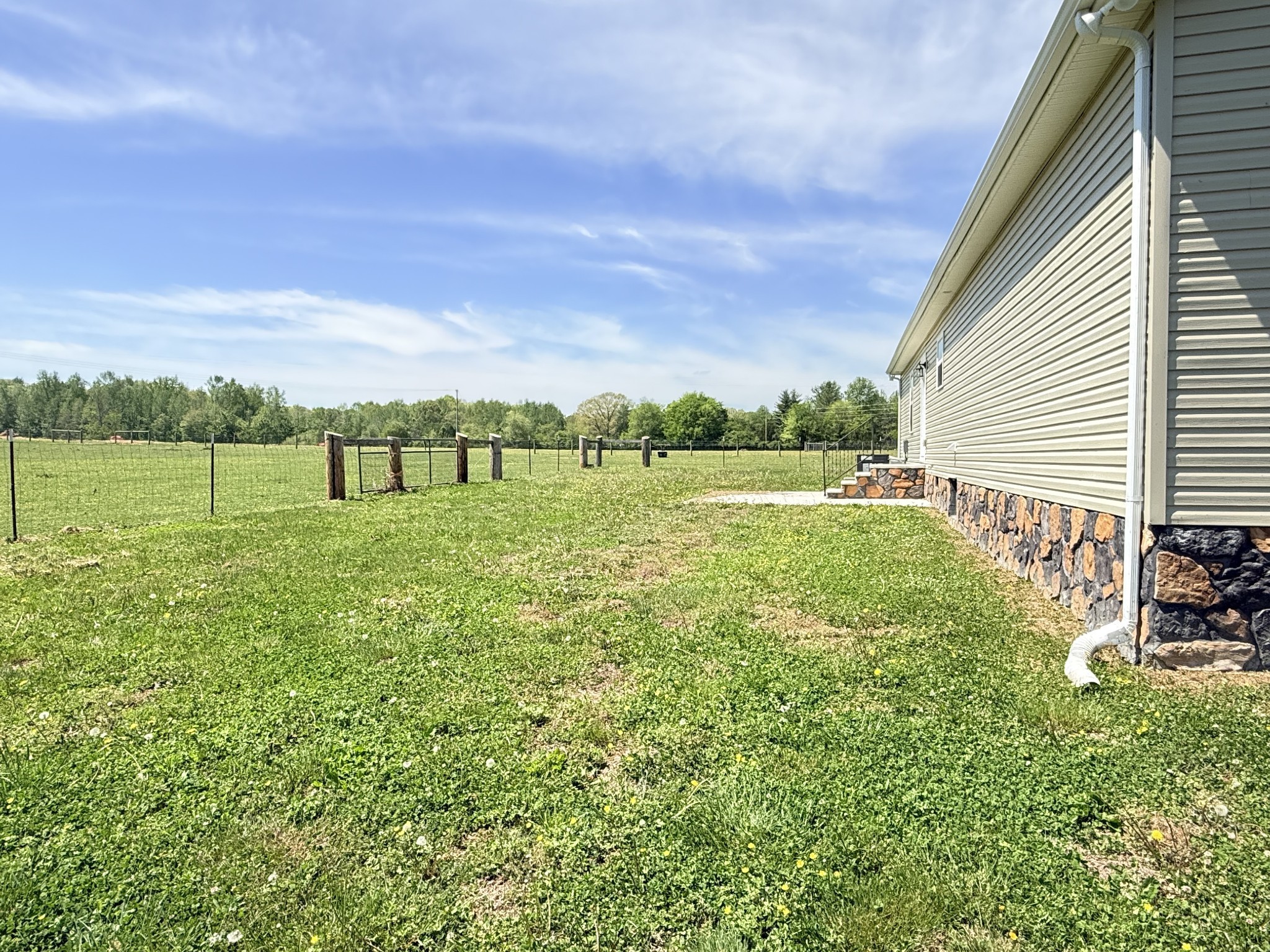 1151 Hurricane Road Tullahoma, TN 37388 - Photo 4 of 13