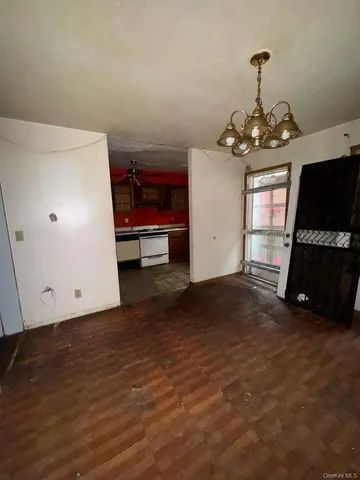 $614,900 | 2028 Story Avenue | Unionport