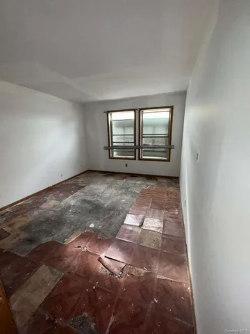 $614,900 | 2028 Story Avenue | Unionport