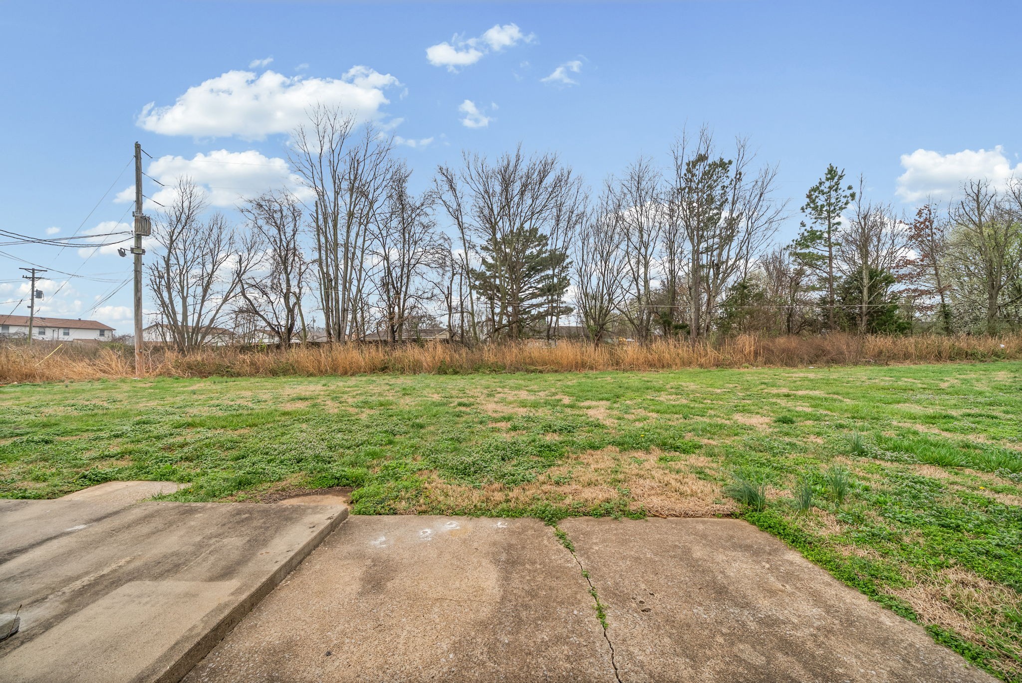 1269 State Line Road, Unit 40 Oak Grove, KY 42262 - Photo 14 of 16 a view of a yard