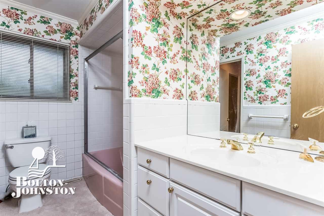 411 Barclay Road Grosse Pointe Farms, MI 48236 - Photo 25 of 46