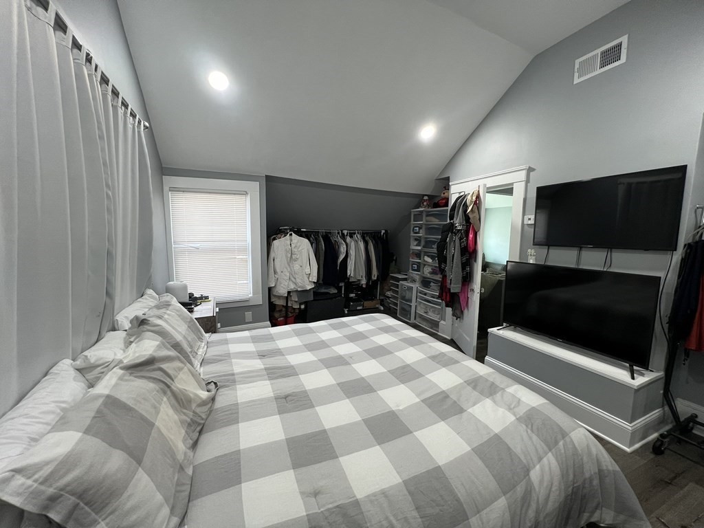 57 Gorman Road Framingham, MA 01702 - Photo 11 of 34 Gallery Image 11