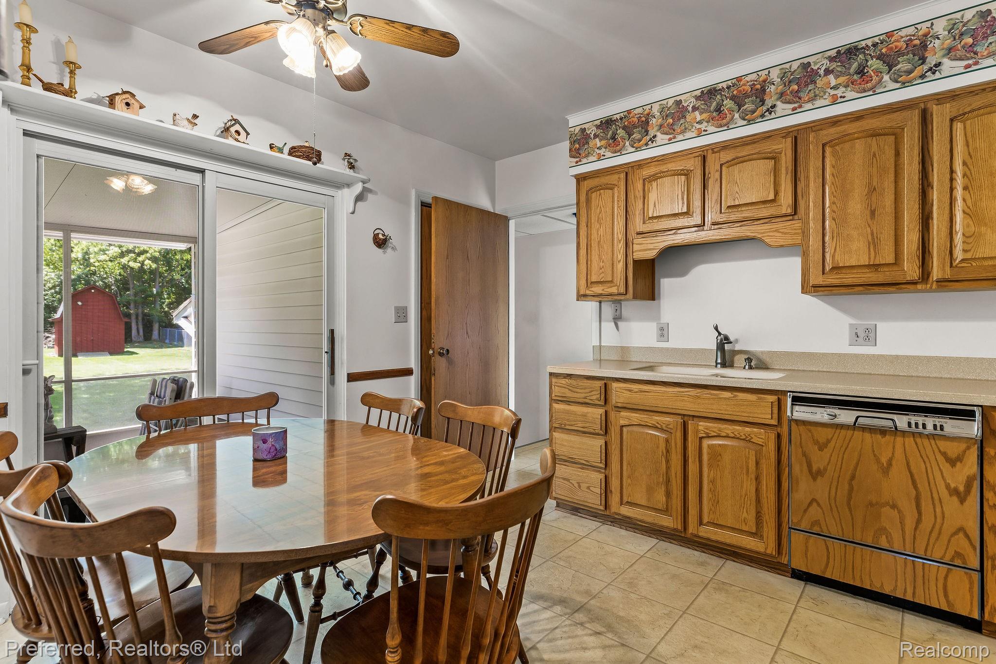 3792 Wheeler Road Bay City, MI 48706 - Photo 7 of 35 Wheeler24.jpg