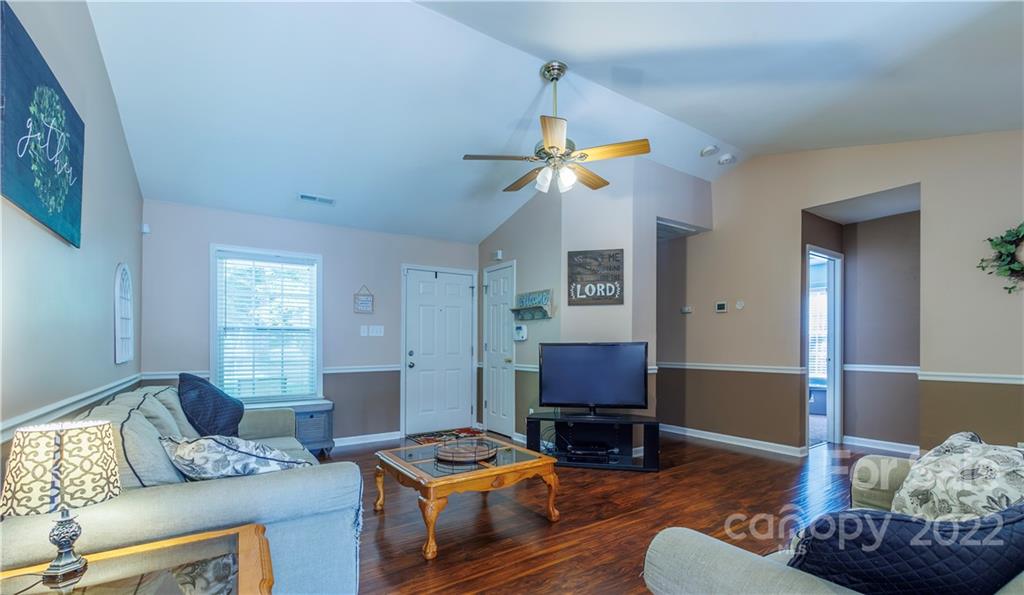 5718 Lewis Road Gastonia, NC 28052 - Photo 4 of 25 Gallery Image 4