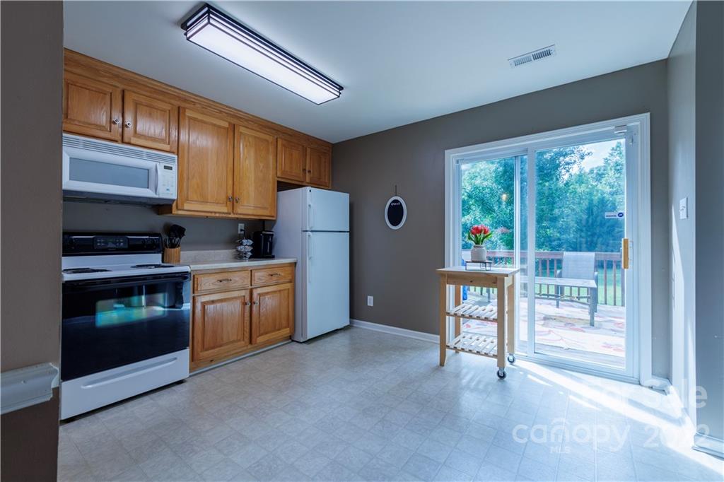 5718 Lewis Road Gastonia, NC 28052 - Photo 7 of 25 Gallery Image 7