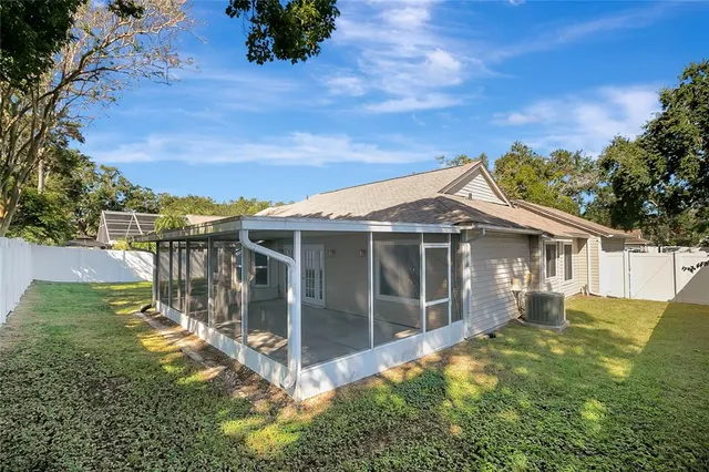 $469,000 | 2038 Bonnie Avenue, Palm Harbor, FL 34683