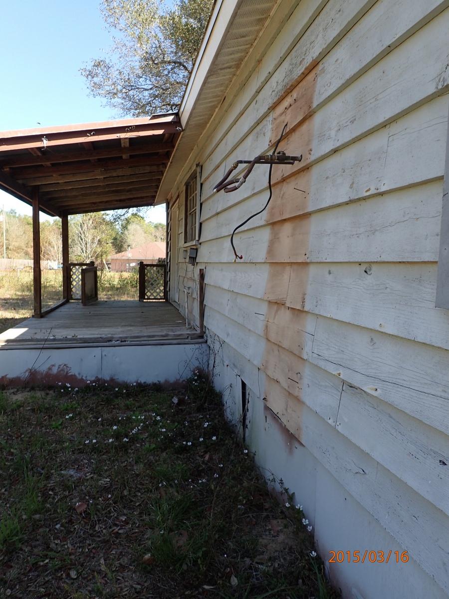 4235 Harielson Road Crestview, FL 32539 - Photo 16 of 21 27-P3160244.jpg