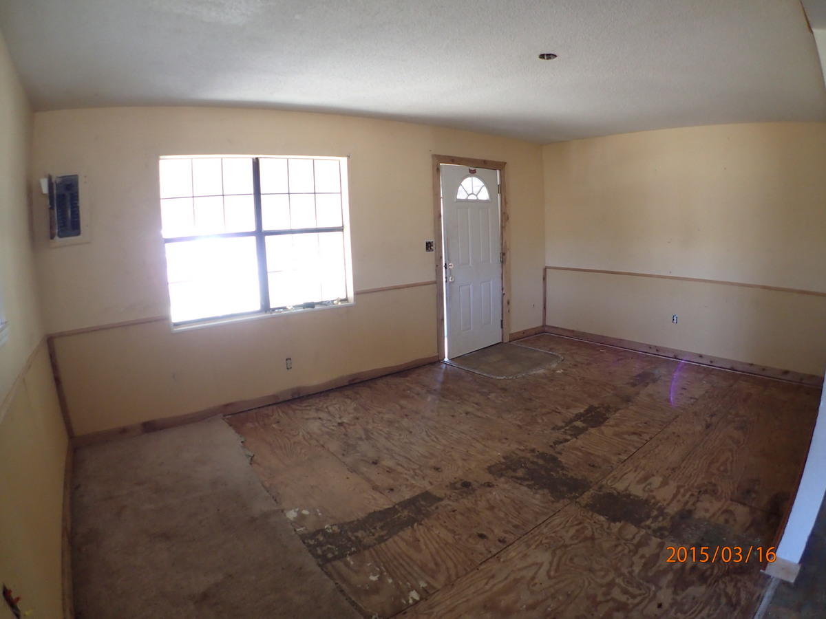 4235 Harielson Road Crestview, FL 32539 - Photo 9 of 21 20-P3160237.jpg