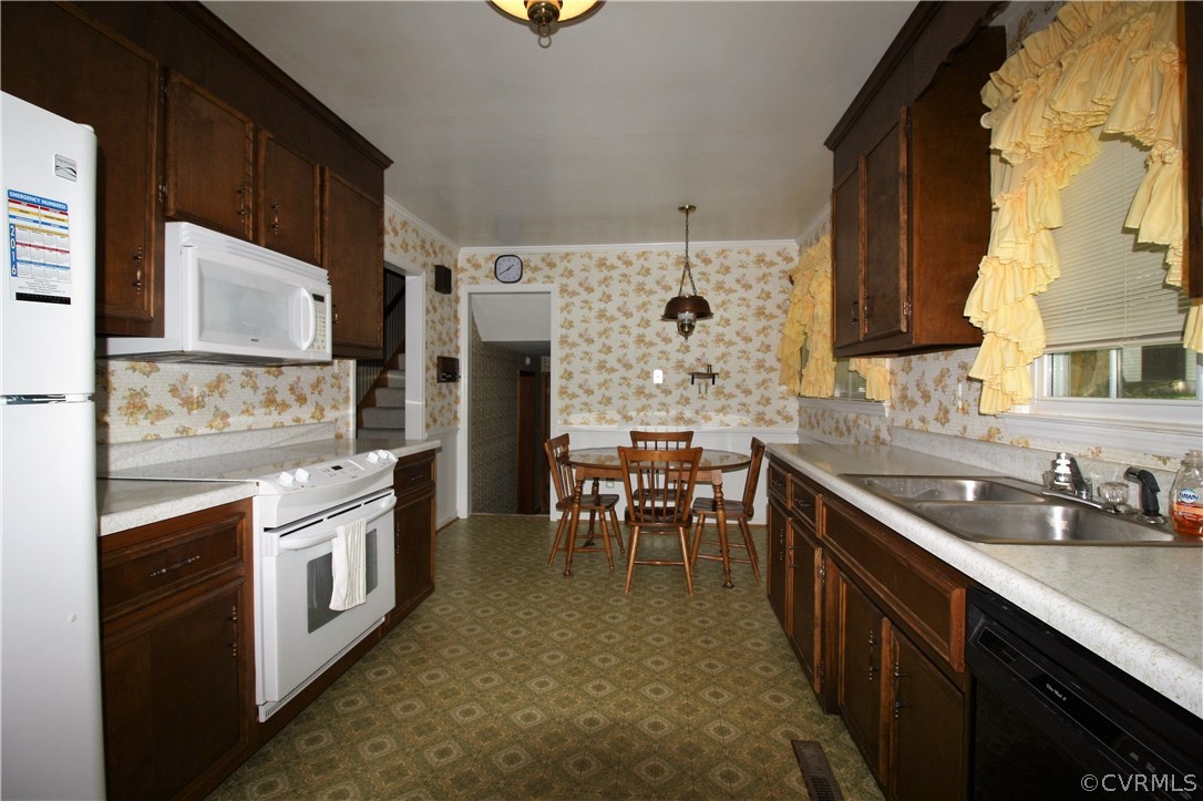 105 Pine Tree Road Hopewell, VA 23860 - Photo 3 of 28 Gallery Image 3