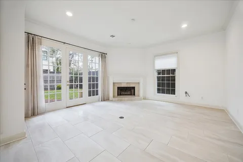 $6,800 | 4230 Byron Street, Houston, TX 77005