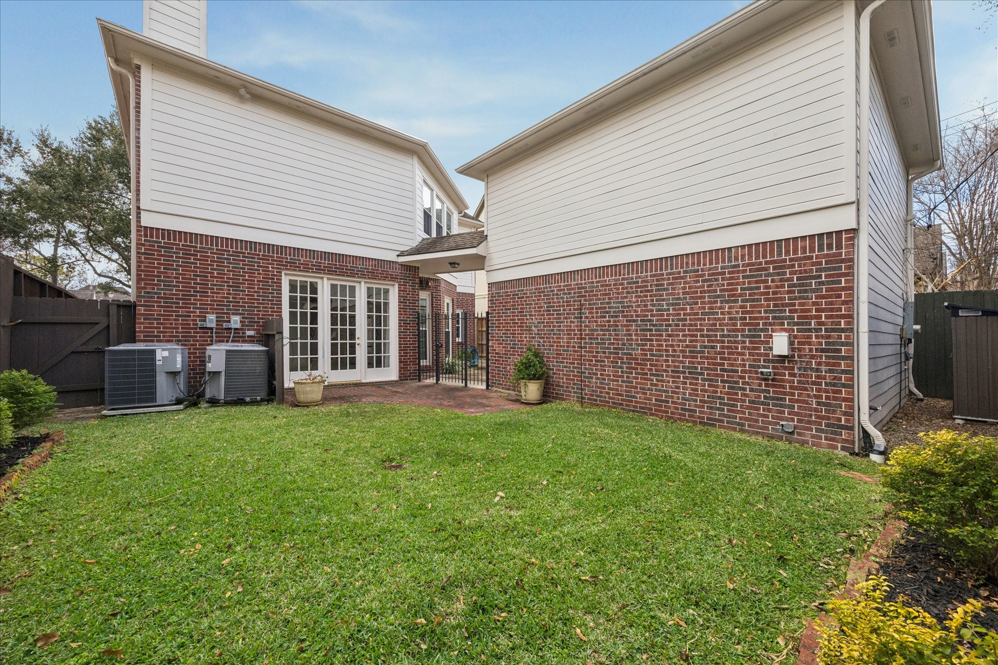 4230 Byron Street Houston, TX 77005 - Photo 26 of 26 Outdoor Space