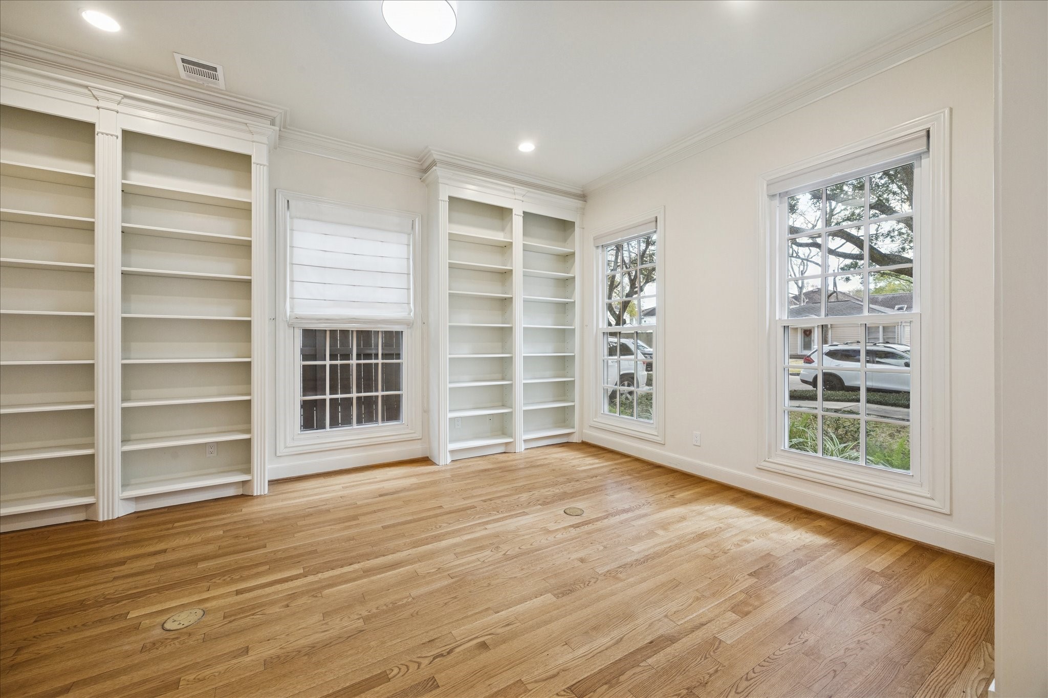 4230 Byron Street Houston, TX 77005 - Photo 5 of 26 Formal Living