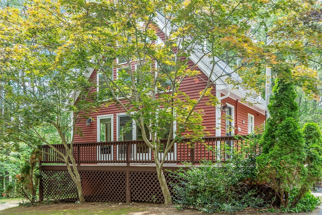 14 Boat House Road Groton, MA 01450 - Photo 3 of 41 front view of a house