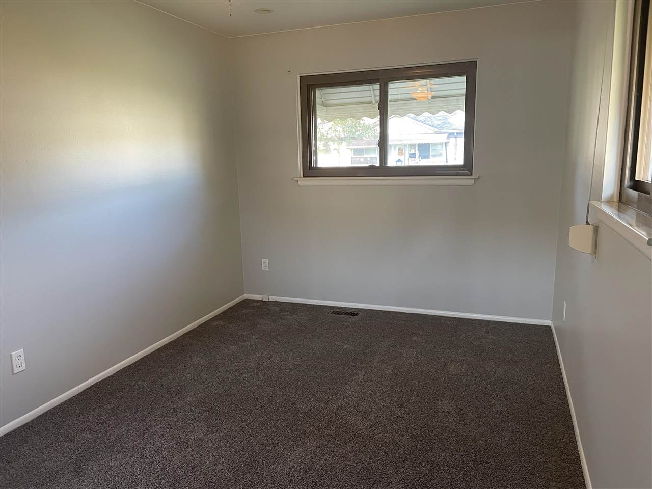8401 18 18 Mile Road, Unit 199 Sterling Heights, MI 48313 - Photo 12 of 25 50056505-11.JPG