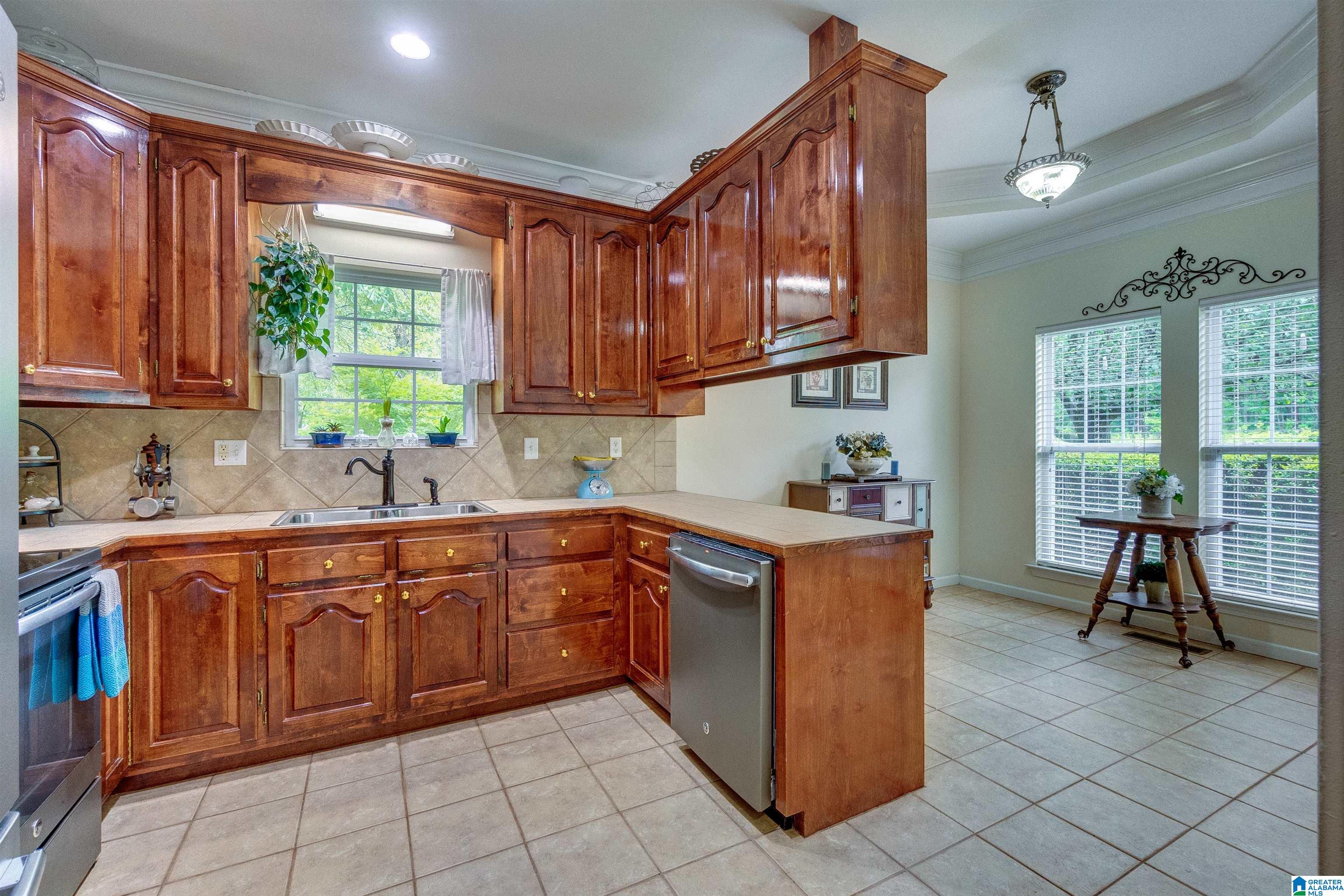 2565 Yellow Leaf Road Clanton, AL 35045 - Photo 17 of 53