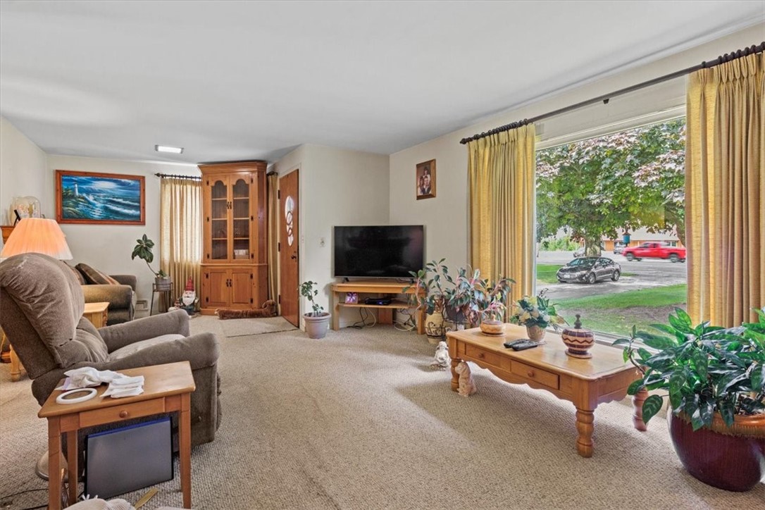 5325 West Ridge Road Parma, NY 14559 - Photo 6 of 35