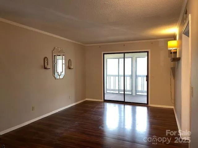 $190,000 | 11 Lake Drive, Unit B4, Hendersonville, NC 28739