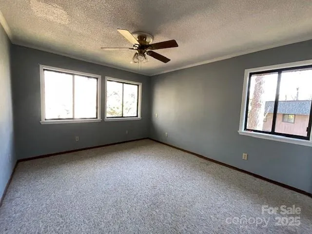 $190,000 | 11 Lake Drive, Unit B4, Hendersonville, NC 28739