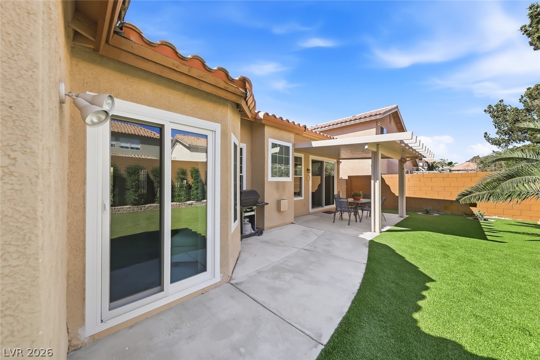 10 Rising Sun Court Henderson, NV 89074 - Photo 33 of 38 Patio from Primary bedroom