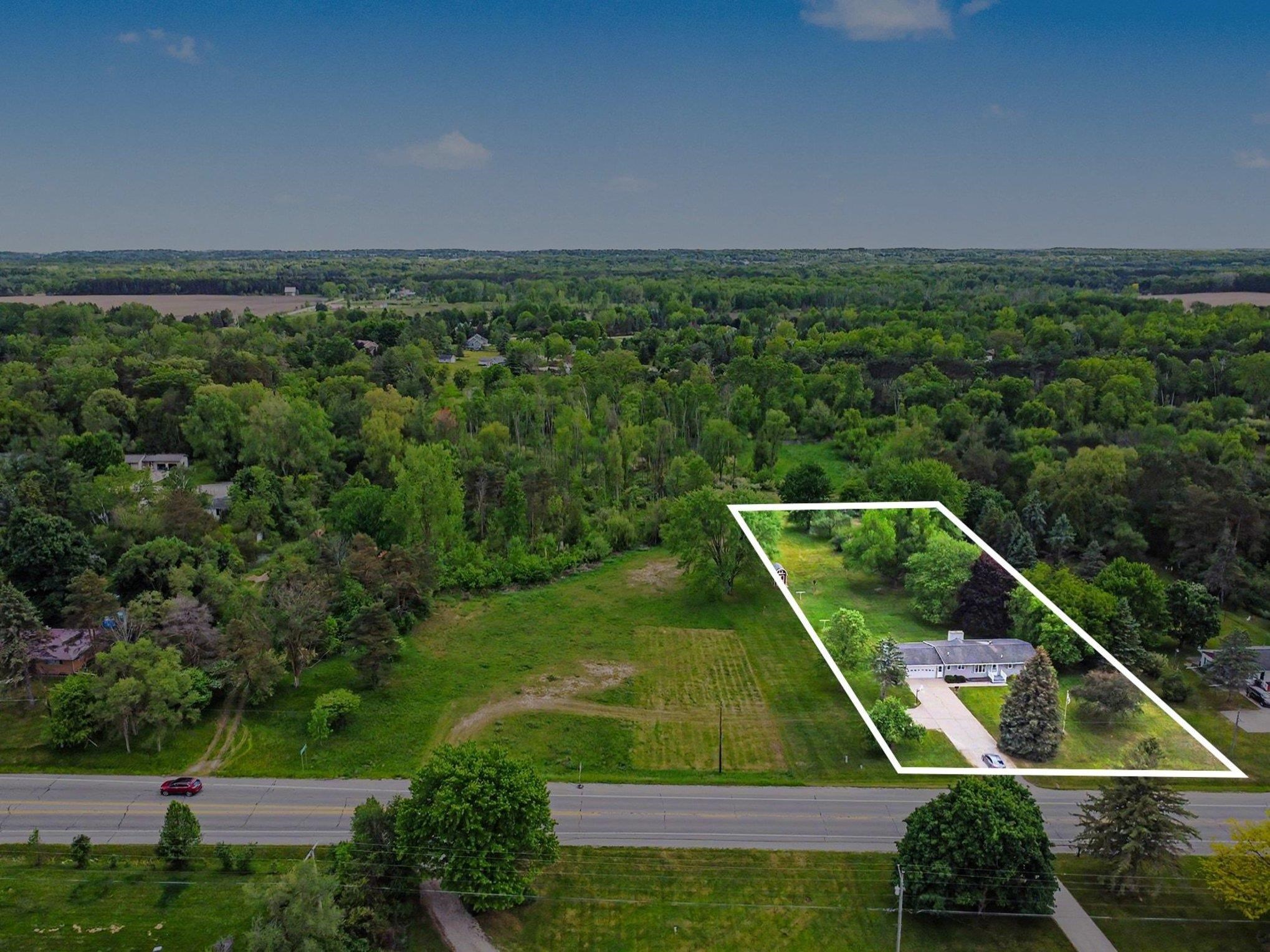 305 West Remus Road Mount Pleasant, MI 48858 - Photo 5 of 46 1946086-69f8641f-b472-40bb-b67b-f762a31c0eec.JPG