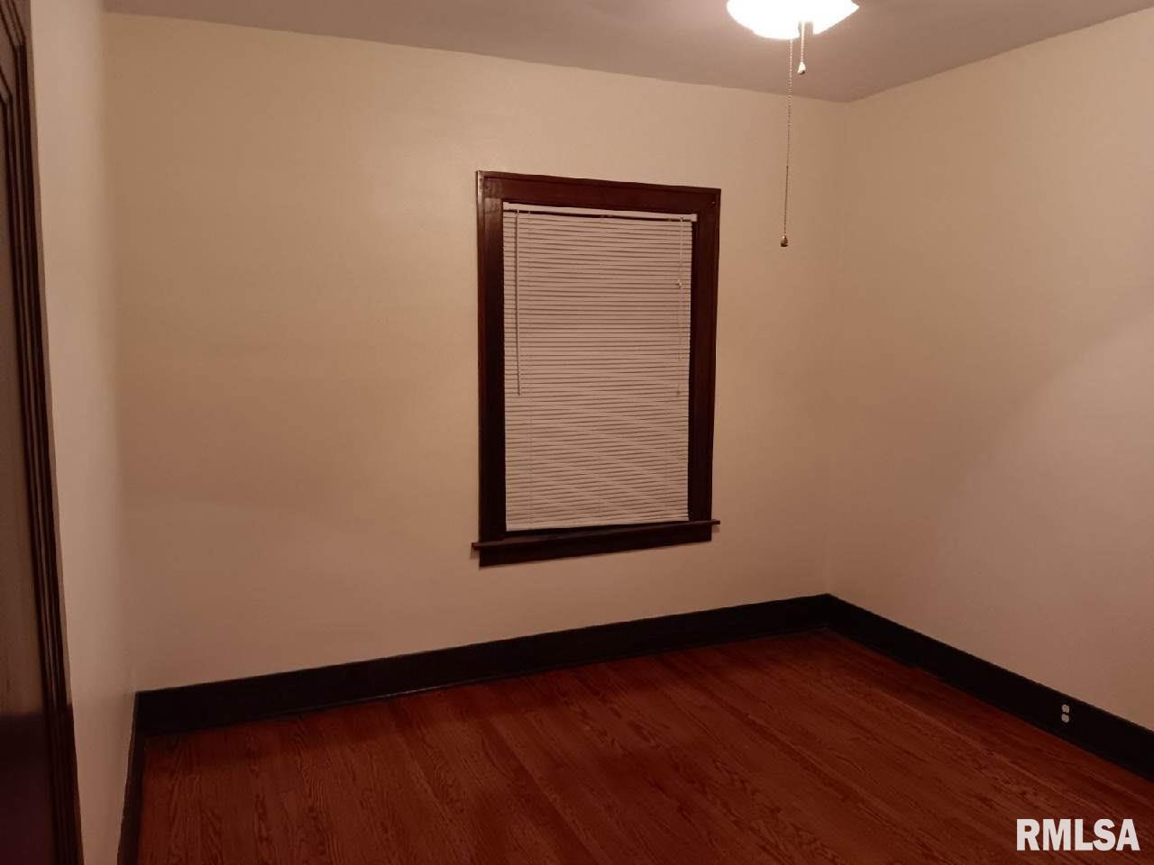 447 West Cook Street Springfield, IL 62704 - Photo 10 of 13