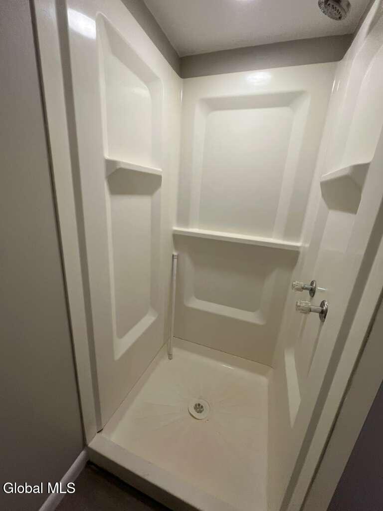 1037 Roberta Road Rotterdam, NY 12303 - Photo 23 of 31 PHOTO-2025-09-04-13-56-46 5