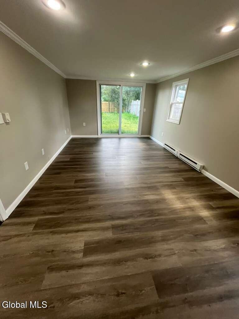 1037 Roberta Road Rotterdam, NY 12303 - Photo 9 of 31 PHOTO-2025-09-04-13-56-43 3