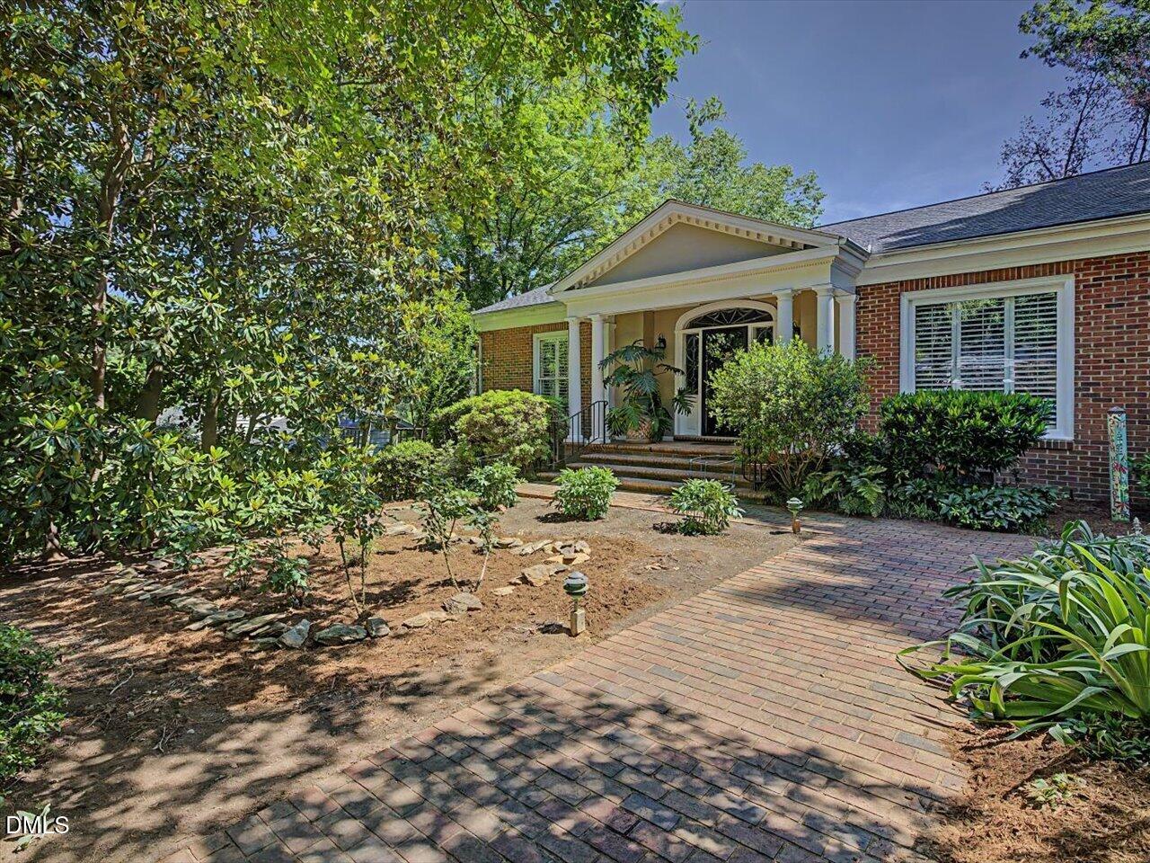 1333 Diehl Street Raleigh, NC 27608 - Photo 4 of 95