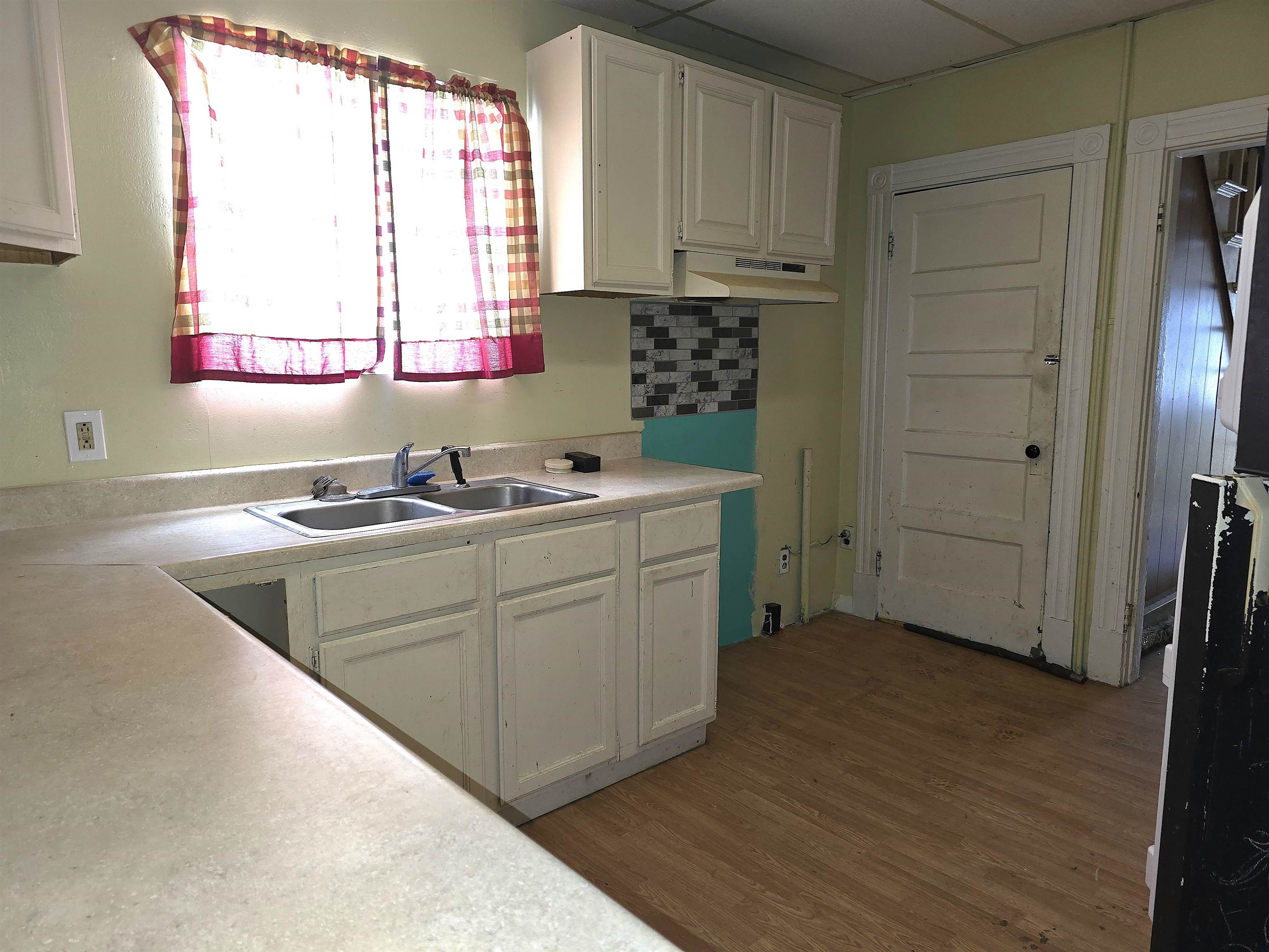 1408 Napert Street Berlin, NH 03570 - Photo 13 of 24