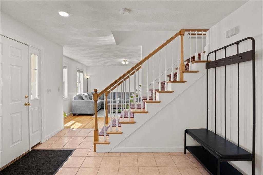 26 Garden Road Stoneham, MA 02180 - Photo 6 of 39 Gallery Image 6