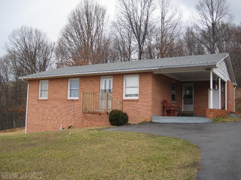 202 Franklin Road Pembroke, VA 24136 - Photo 1 of 1 Gallery Image 1