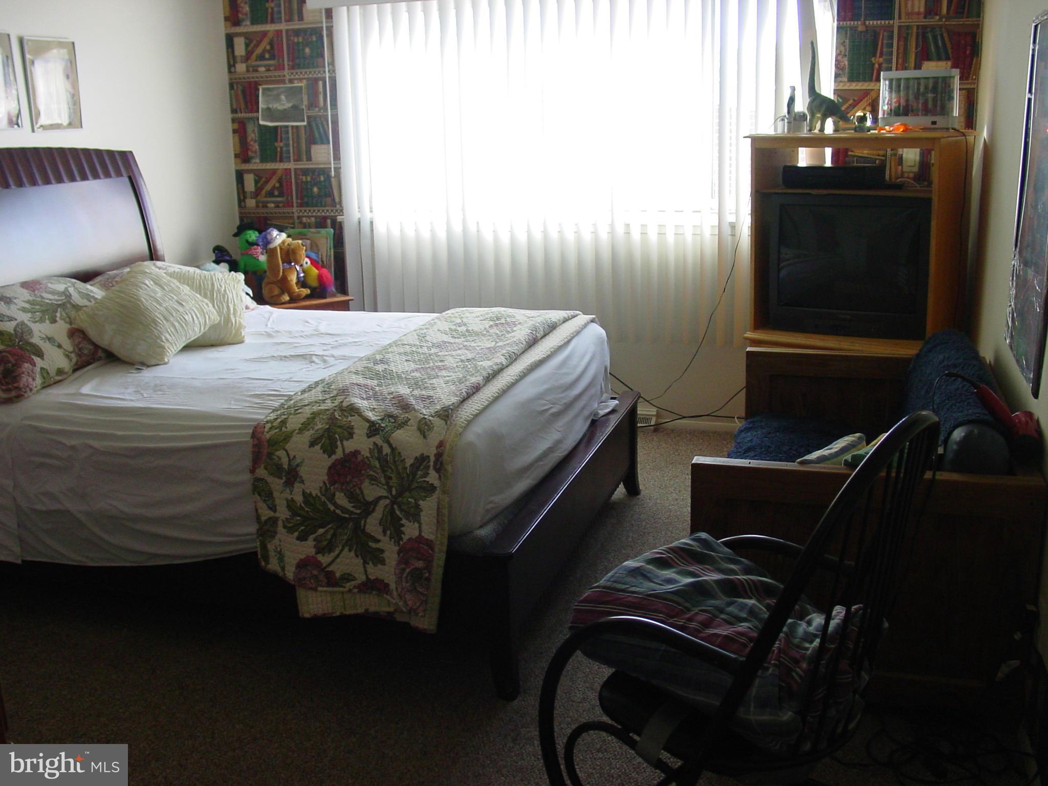 902 Smoke Tree Road Baltimore, MD 21208 - Photo 12 of 20 Bedroom (Master)