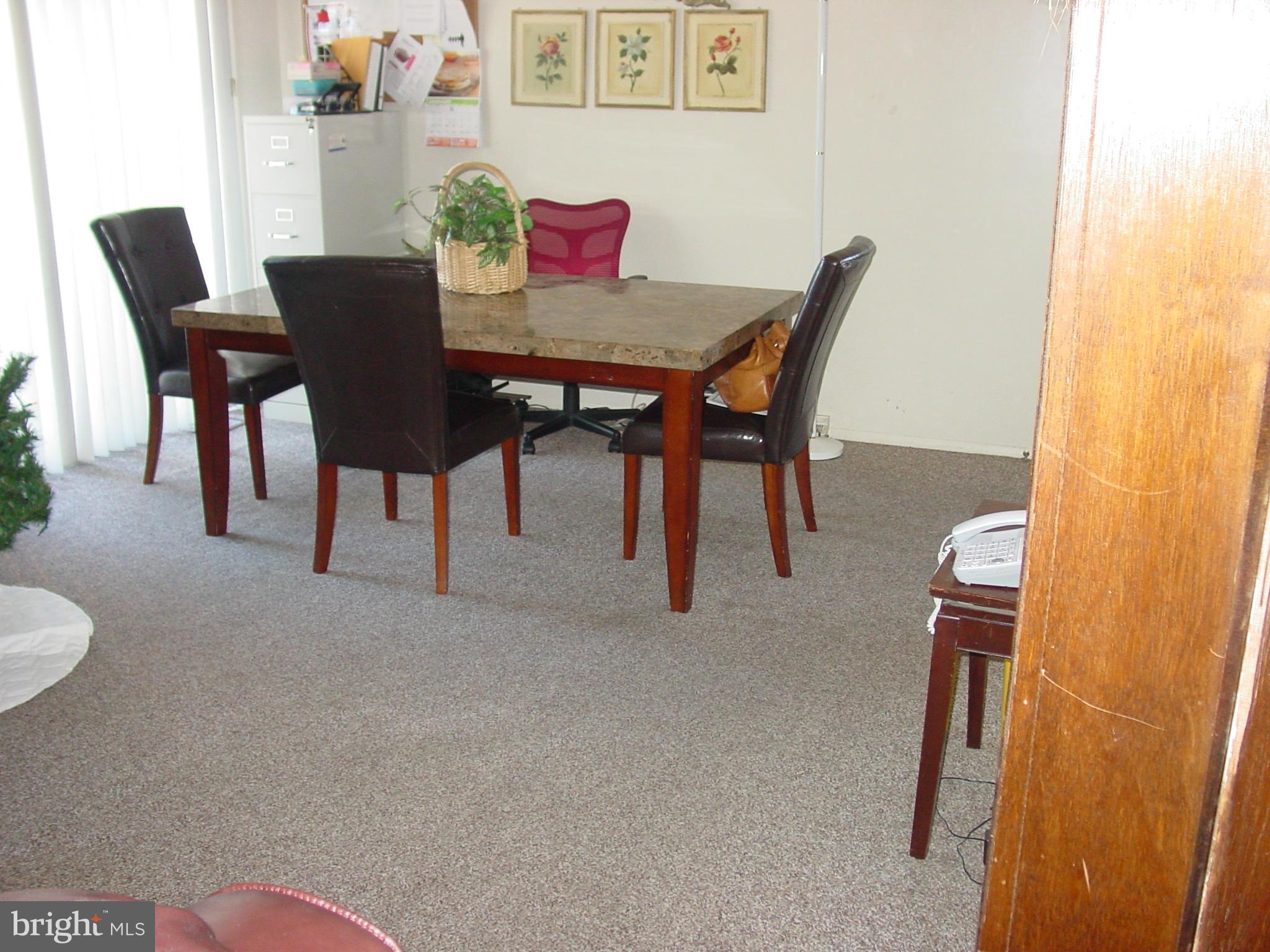 902 Smoke Tree Road Baltimore, MD 21208 - Photo 7 of 20 Dining Room