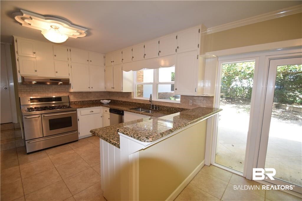 607 Tuthill Lane Mobile, AL 36608 - Photo 8 of 25